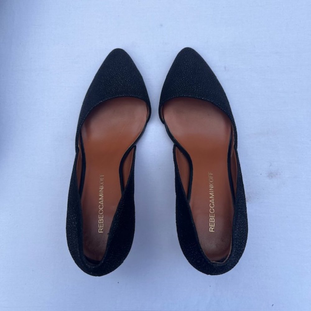 REBECCA MINKOFF Brie D'Orsay Black Stingray Print Pumps Size 6 1/2M - Picture 12 of 14